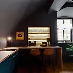 #stayhere - Historic Old Town Chic شقة