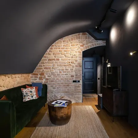 #stayhere - Historic Old Town Chic Apartment *