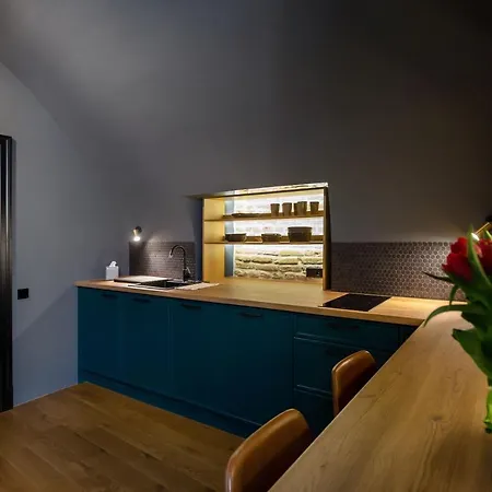 #stayhere - Historic Old Town Chic *