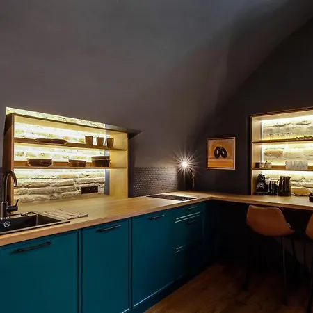 #stayhere - Historic Old Town Chic