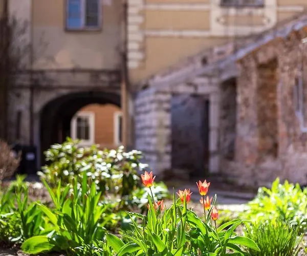 #stayhere - Historic Old Town Chic *